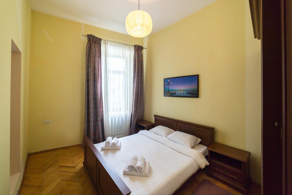 Cozy Apartment In Centre Of Kiev Kültér fotó