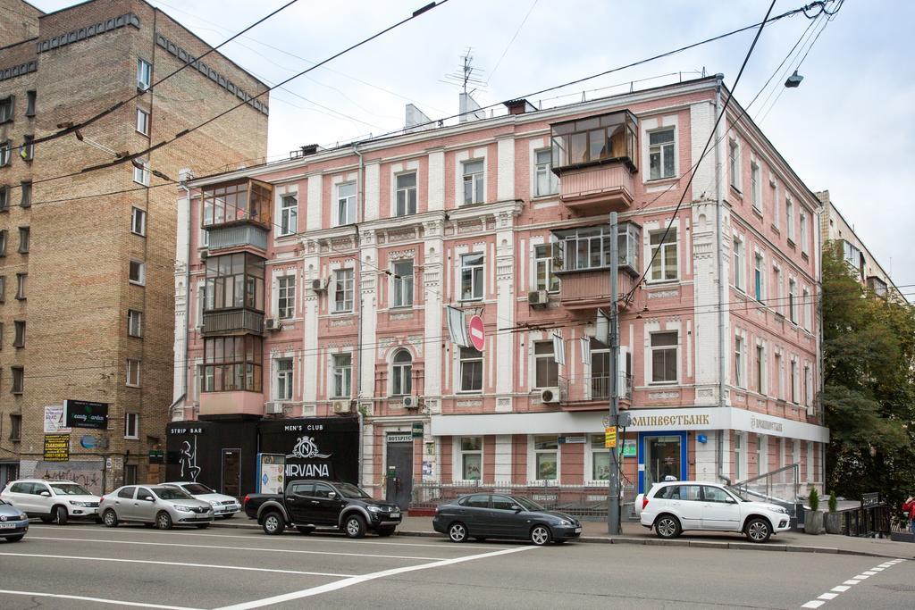 Cozy Apartment In Centre Of Kiev Kültér fotó