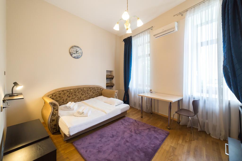Cozy Apartment In Centre Of Kiev Kültér fotó